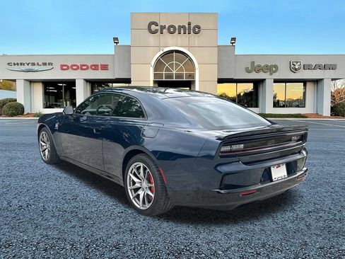 Used 2024 Dodge Charger Daytona Scat Pack w/ Plus Group AWD/4WD image 5