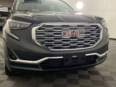 Used 2018 GMC Terrain Denali w/ Advanced Safety Package AWD/4WD image 9