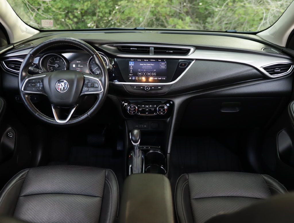Used 2020 Buick Encore GX Essence w/ Experience Buick Package FWD image 20