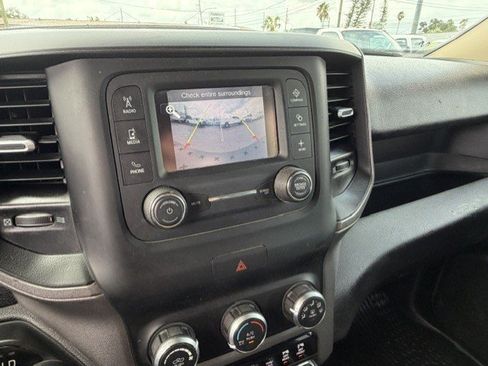 Used 2019 RAM 2500 Tradesman w/ Safety Group AWD/4WD image 17
