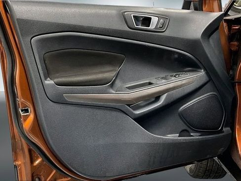 Used 2018 Ford EcoSport SE image 20