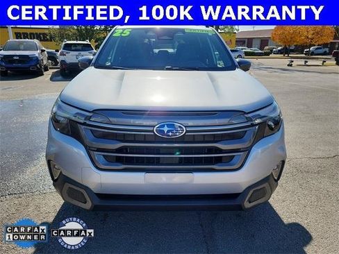 Certified 2025 Subaru Forester Limited image 9