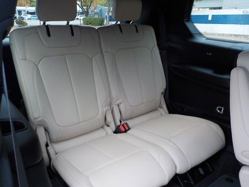 New 2025 Jeep Grand Cherokee L Limited image 22