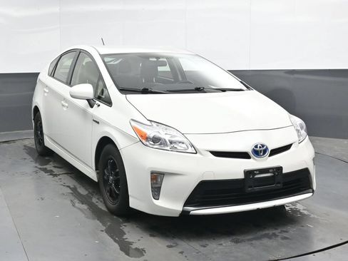 Used 2012 Toyota Prius Two FWD image 4