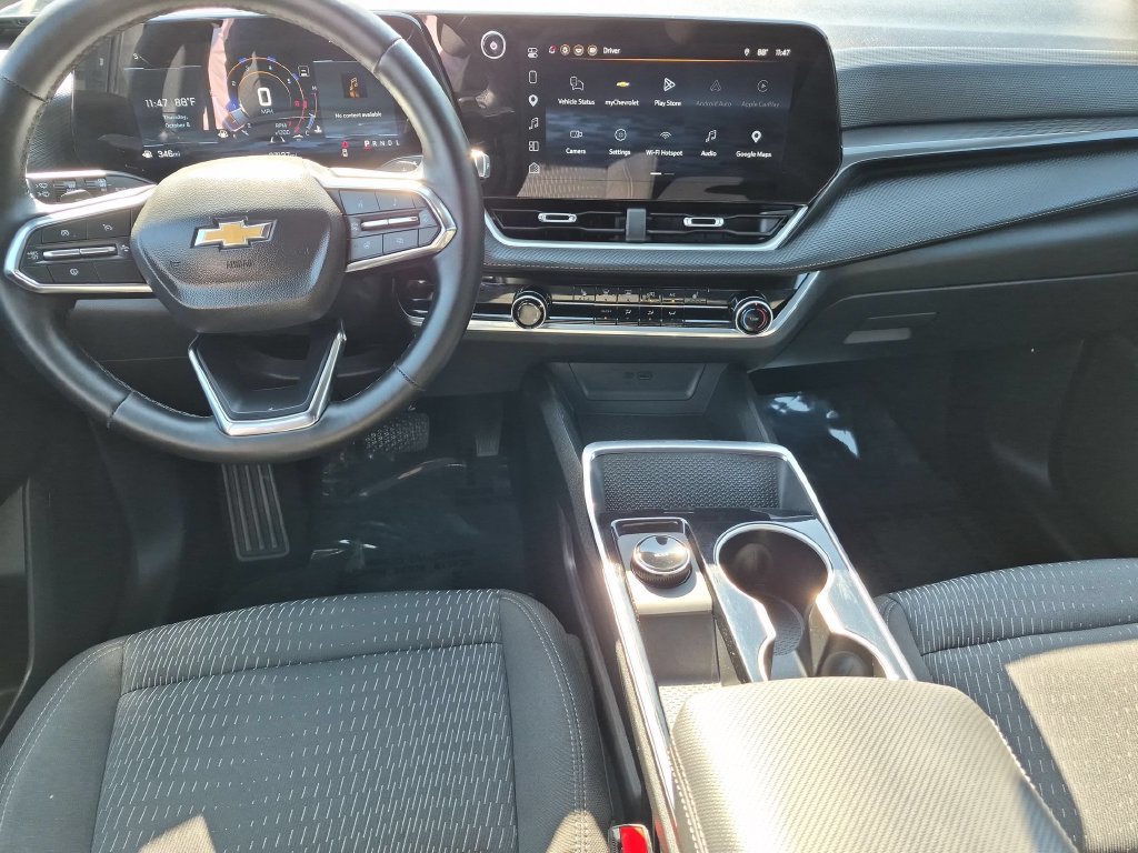 Used 2026 Chevrolet Equinox LT FWD image 25