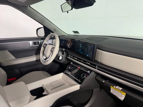 Used 2026 Hyundai Santa Fe SE FWD image 33