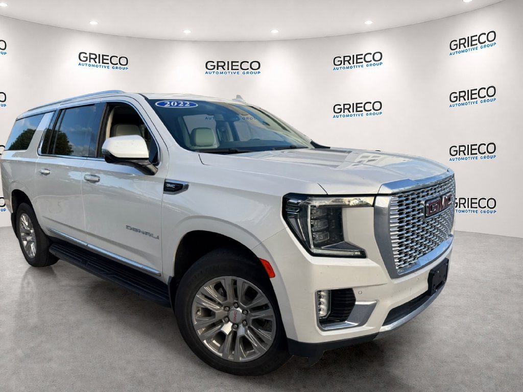 Used 2022 GMC Yukon XL Denali AWD/4WD image 1