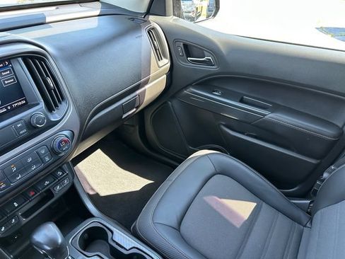 Used 2022 GMC Canyon AT4 AWD/4WD image 30
