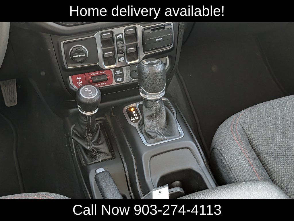 Used 2026 Jeep Wrangler Unlimited Rubicon AWD/4WD image 12