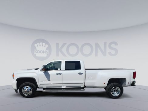 Used 2018 GMC Sierra 3500 Denali w/ Duramax Plus Package image 7