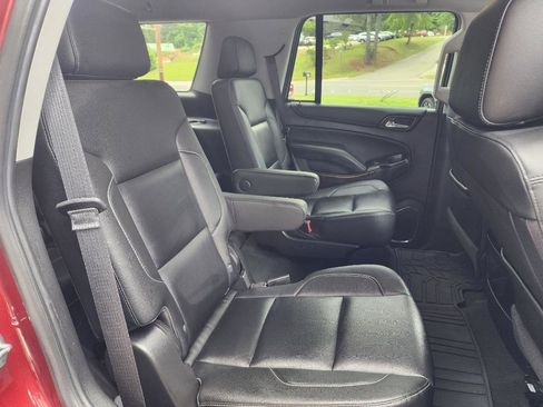 Used 2019 Chevrolet Tahoe LT w/ Luxury Package AWD/4WD image 10