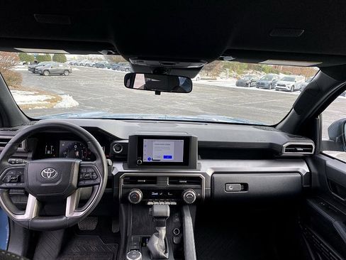 Certified 2025 Toyota 4Runner SR5 image 16