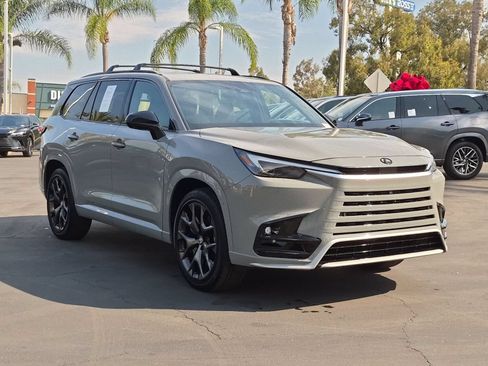 New 2026 Lexus TX 500h AWD w/ Technology Package image 3