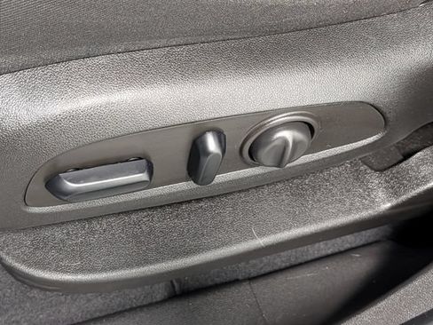 Certified 2021 Chevrolet Equinox LT FWD image 11