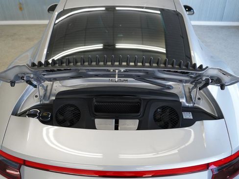 Used 2019 Porsche 911 Carrera 4 GTS image 38