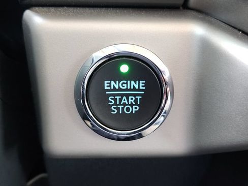 Used 2024 Ford Expedition XLT RWD image 22