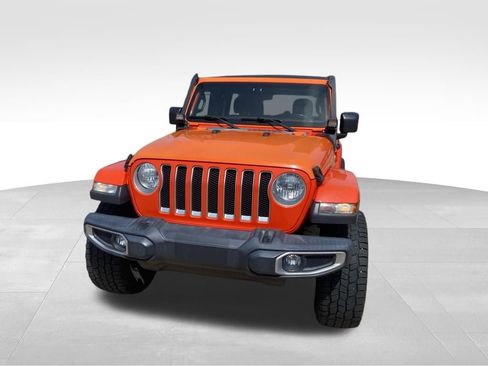Used 2018 Jeep Wrangler Unlimited Sahara image 4