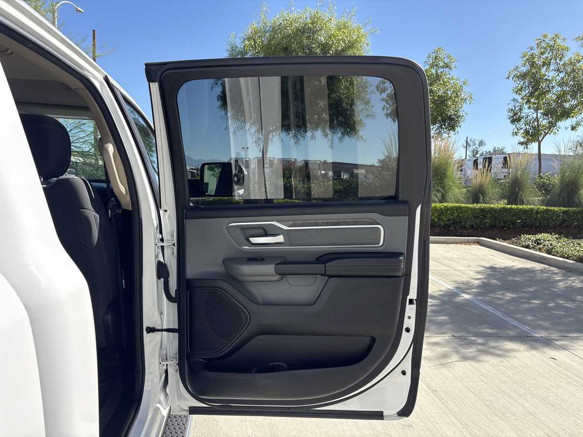 Used 2020 RAM 1500 Big Horn AWD/4WD image 13
