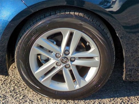 Used 2021 Toyota Corolla SE image 11