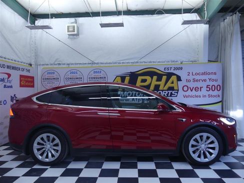 Used 2017 Tesla Model X 100D AWD/4WD image 29