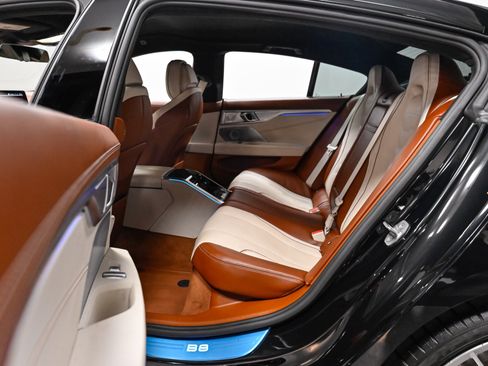 Used 2023 BMW ALPINA B8 xDrive Gran Coupe AWD/4WD image 29