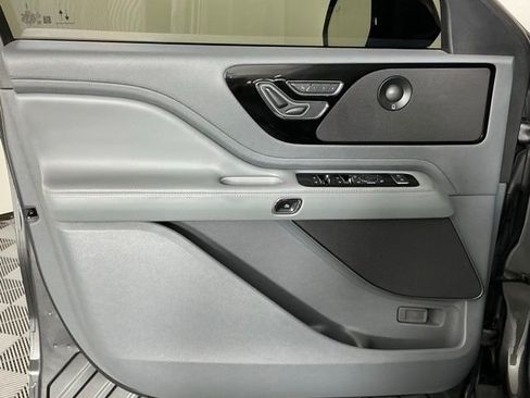 Used 2020 Lincoln Aviator Reserve w/ Elements Package Plus RWD image 12
