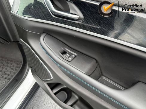 Certified 2022 Jeep Grand Cherokee Trailhawk w/ Advanced Protech Group II AWD/4WD image 36