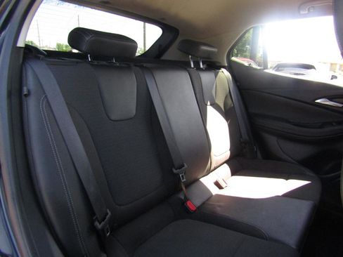 Used 2020 Buick Encore GX Preferred w/ Sport Touring Package FWD image 21