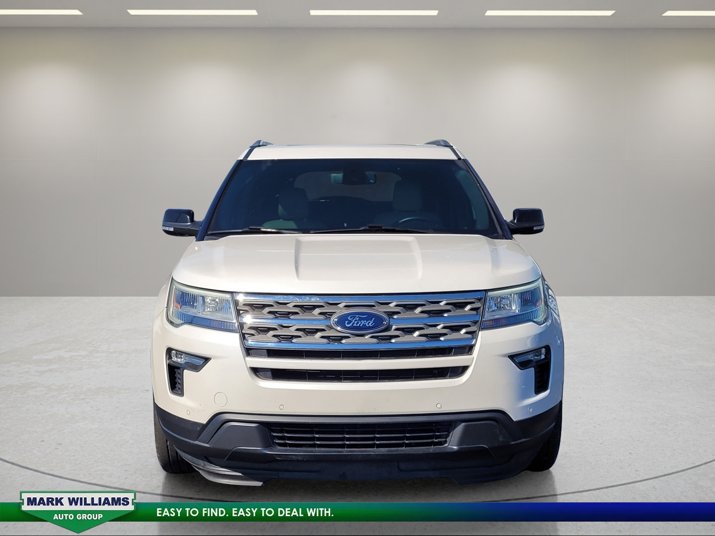 Used 2018 Ford Explorer XLT w/ Equipment Group 202A AWD/4WD image 9