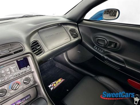 Used 1999 Chevrolet Corvette Coupe RWD image 24