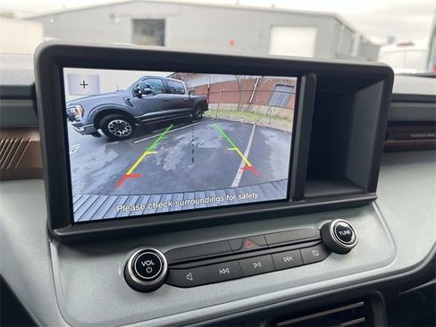 Used 2022 Ford Maverick Lariat image 34