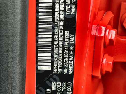 Used 2020 Jeep Renegade Latitude w/ Cold Weather Group image 28