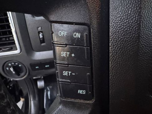 Used 2011 Ford Escape Limited w/ 302A Rapid Spec Order Code image 28