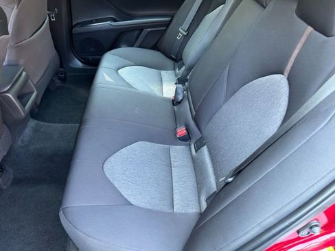 Used 2019 Toyota Camry LE image 21