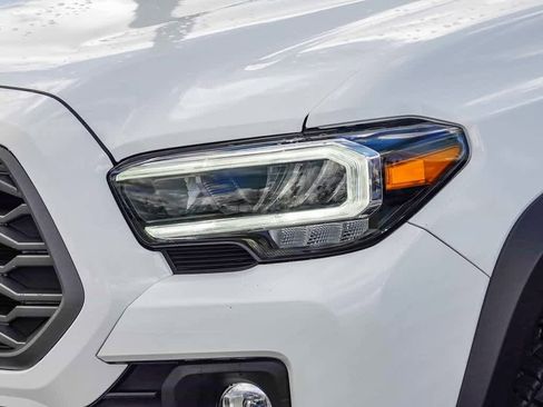 Used 2023 Toyota Tacoma TRD Off-Road image 8