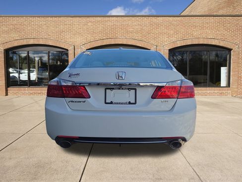 Used 2015 Honda Accord EX-L image 4