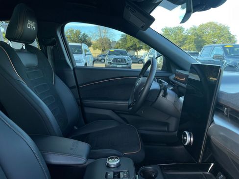 Used 2023 Ford Mustang Mach-E GT image 40