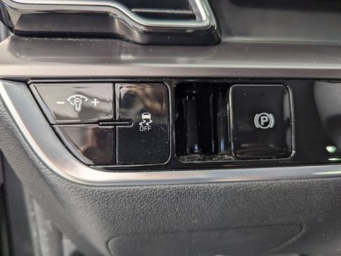 Used 2023 Kia Sportage EX AWD/4WD image 12