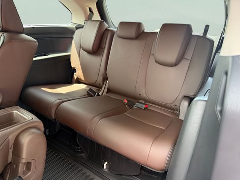 New 2026 Honda Odyssey Touring image 12