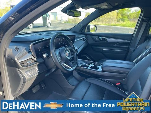 Used 2025 Buick Enclave Sport Touring FWD image 11