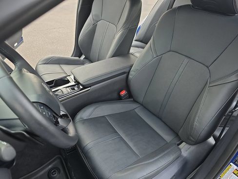 Used 2025 Toyota Camry XSE AWD/4WD image 17