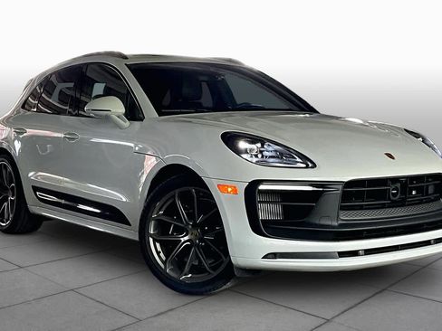 Used 2023 Porsche Macan GTS image 2