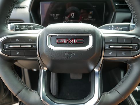 Used 2025 GMC Terrain Elevation w/ Elevation Premium Package AWD/4WD image 25