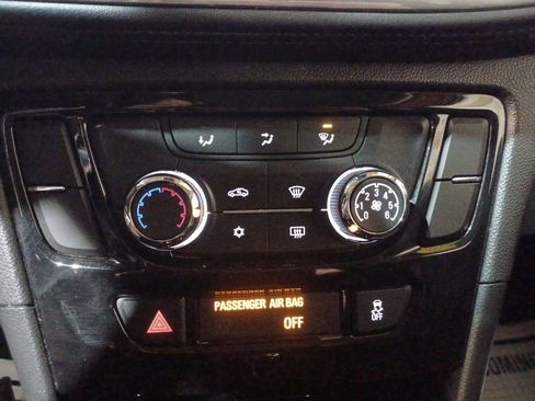 Used 2020 Buick Encore Preferred w/ Safety Package image 16