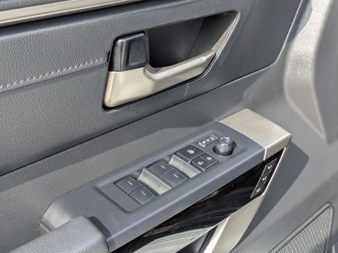 Used 2024 Toyota Tundra Limited image 12