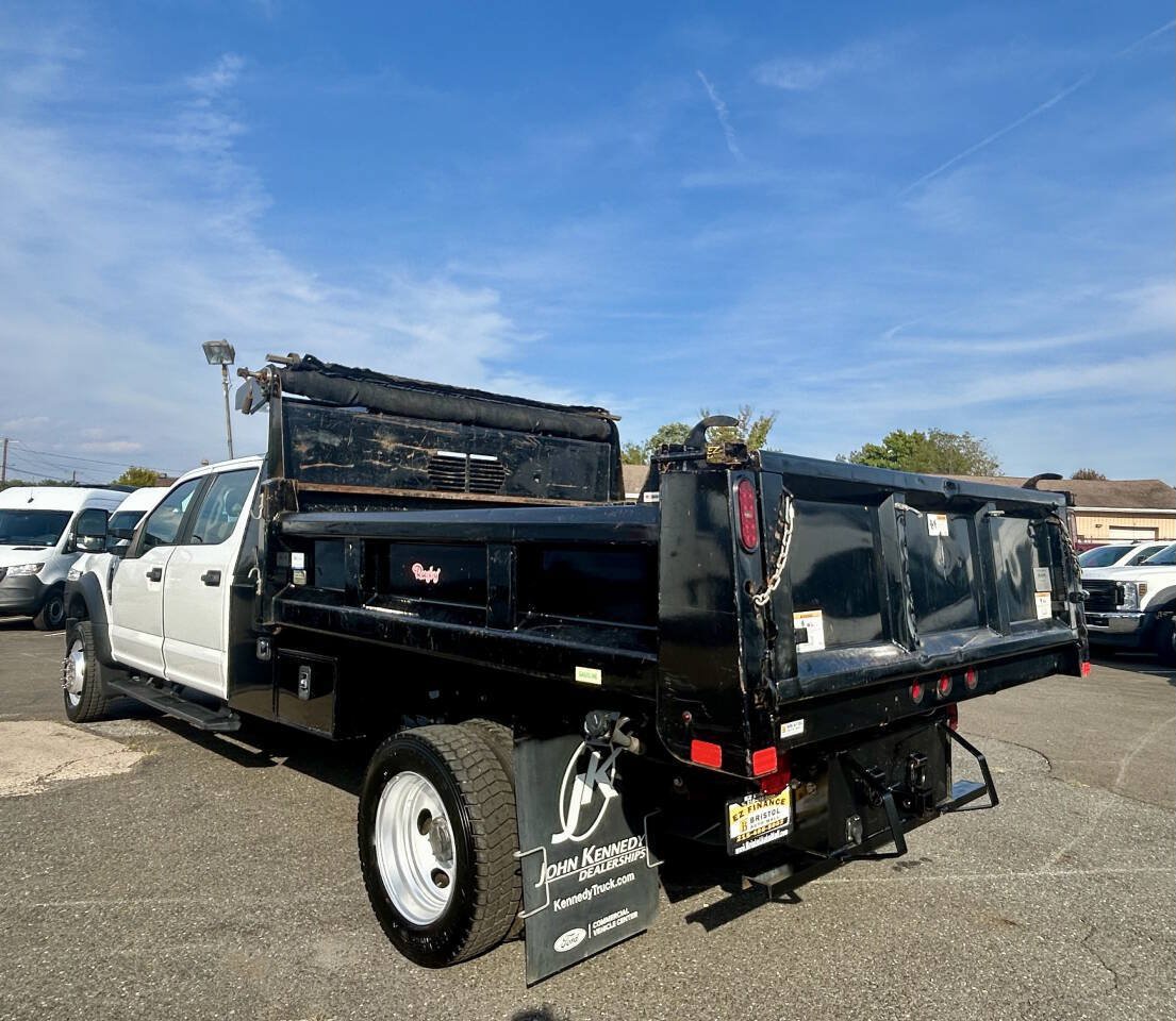 Used 2022 Ford F550 4x4 Crew Cab Super Duty w/ Power Equipment Group image 3