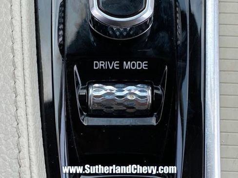 Used 2017 Volvo S90 T5 Momentum w/ Convenience Package FWD image 32