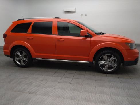 Used 2017 Dodge Journey Crossroad w/ Rear Seat Video Group I FWD image 11