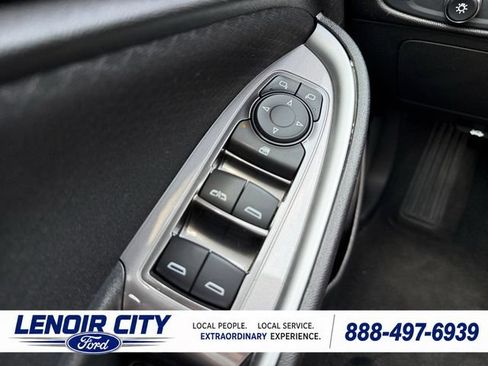 Used 2024 Chevrolet Malibu LT FWD image 18
