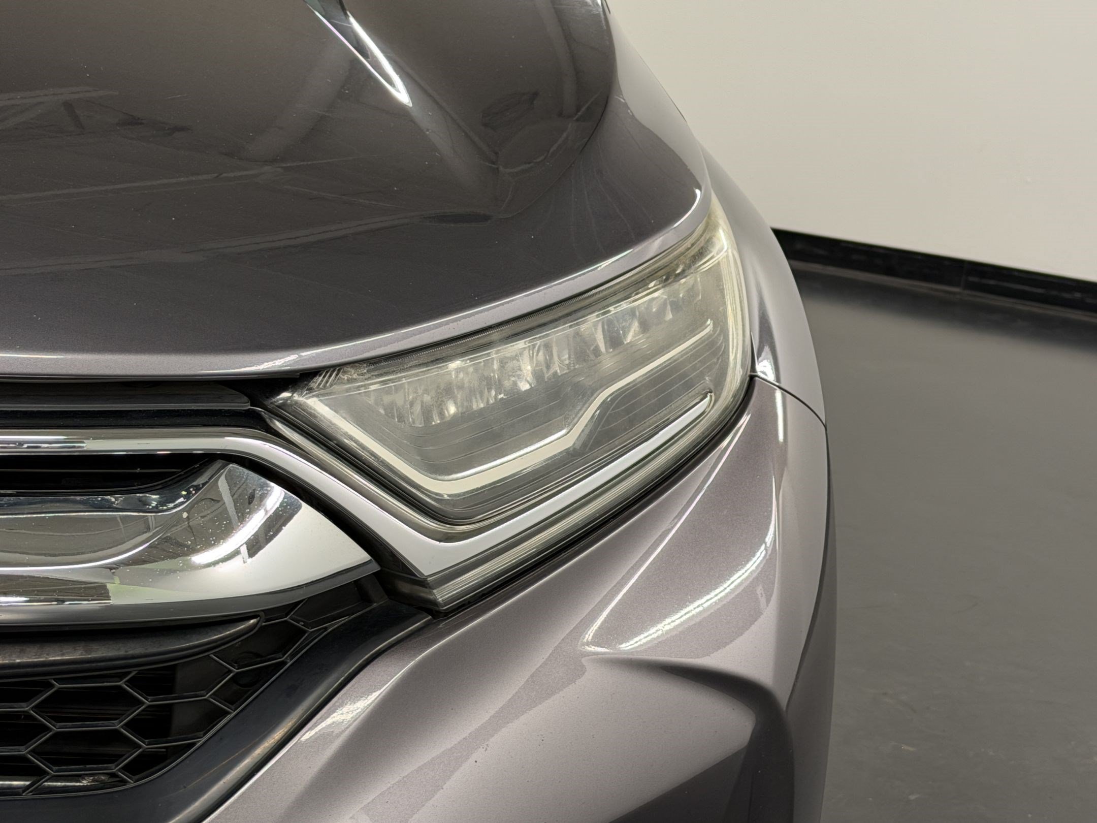 Used 2018 Honda CR-V Touring image 11